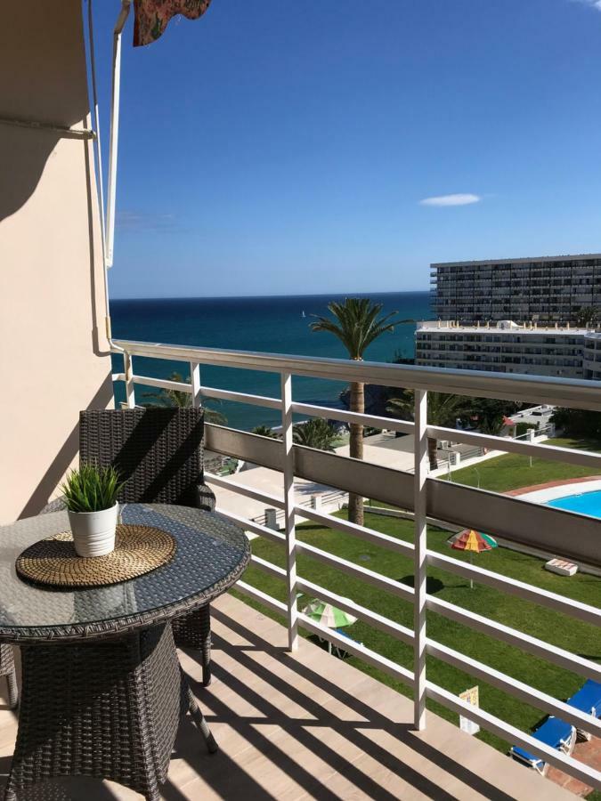 Apartments "La Roca" Торремолинос Экстерьер фото