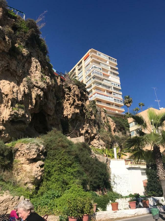Apartments "La Roca" Торремолинос Экстерьер фото